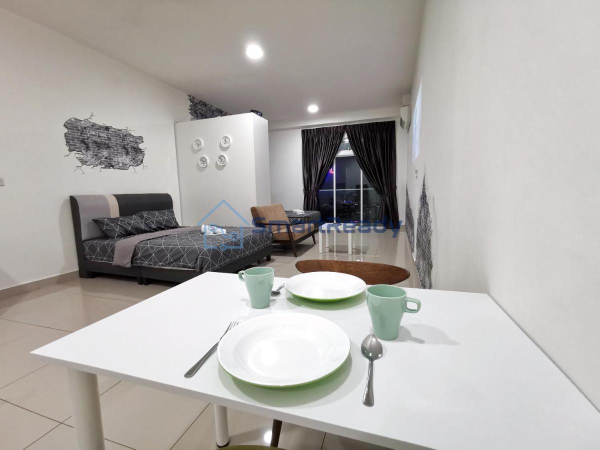 Twin Galaxy Suites By Sr Home ยะโฮร์บาห์รู ภายนอก รูปภาพ