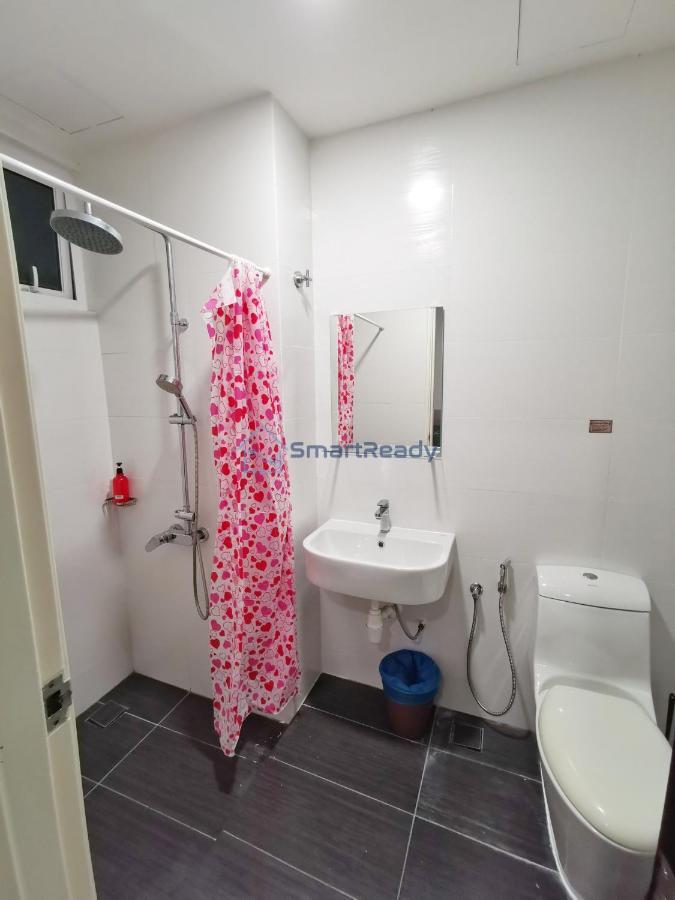 Twin Galaxy Suites By Sr Home ยะโฮร์บาห์รู ภายนอก รูปภาพ