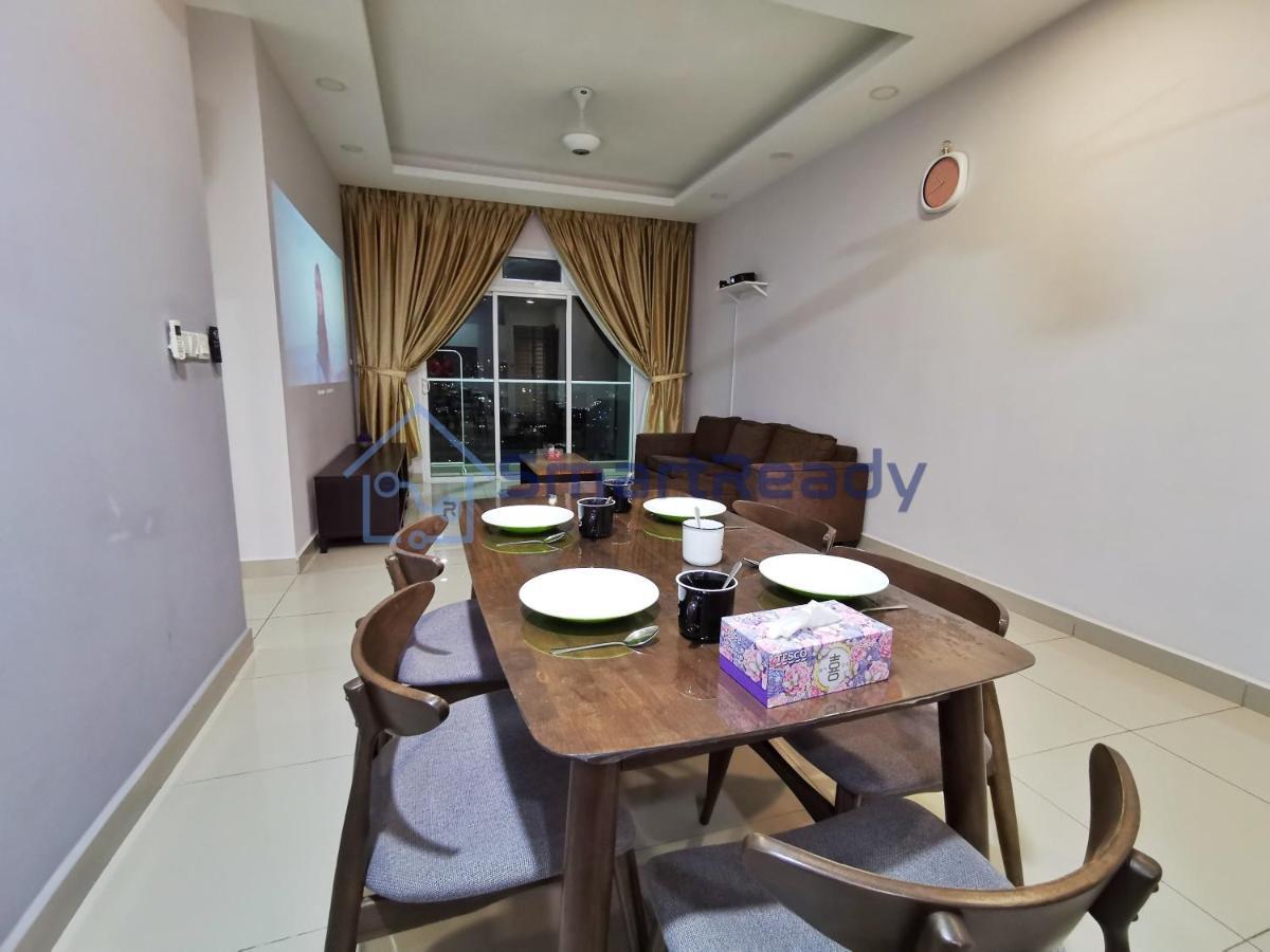 Twin Galaxy Suites By Sr Home ยะโฮร์บาห์รู ภายนอก รูปภาพ