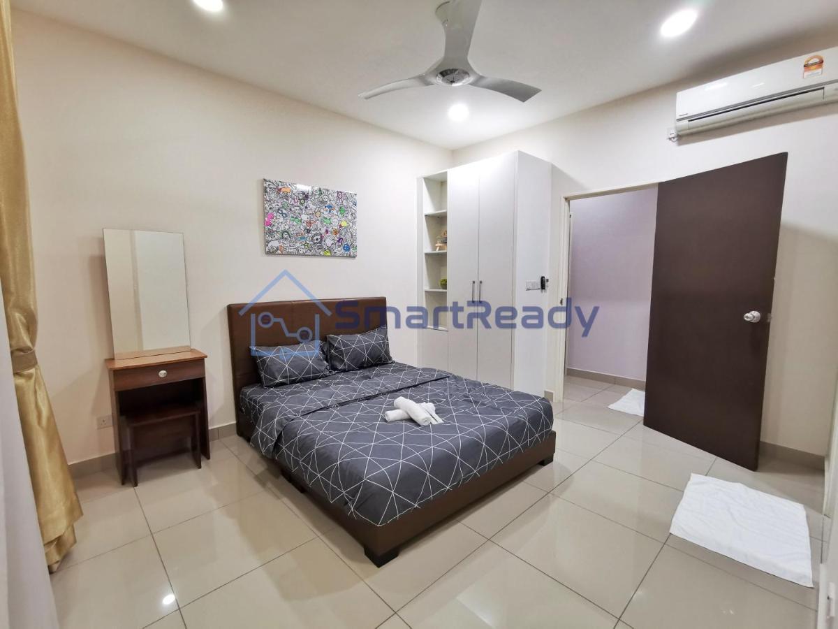 Twin Galaxy Suites By Sr Home ยะโฮร์บาห์รู ภายนอก รูปภาพ