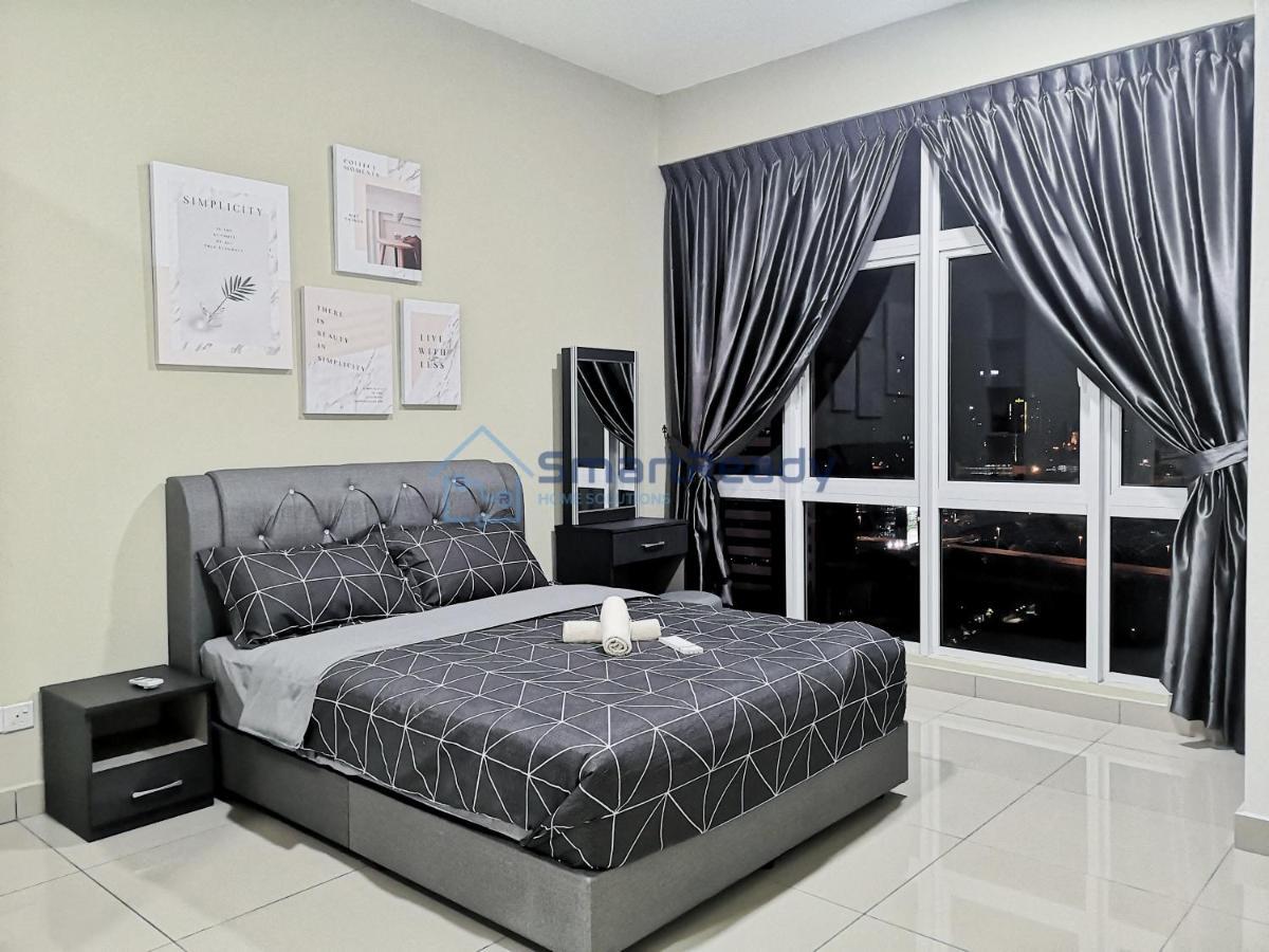 Twin Galaxy Suites By Sr Home ยะโฮร์บาห์รู ภายนอก รูปภาพ