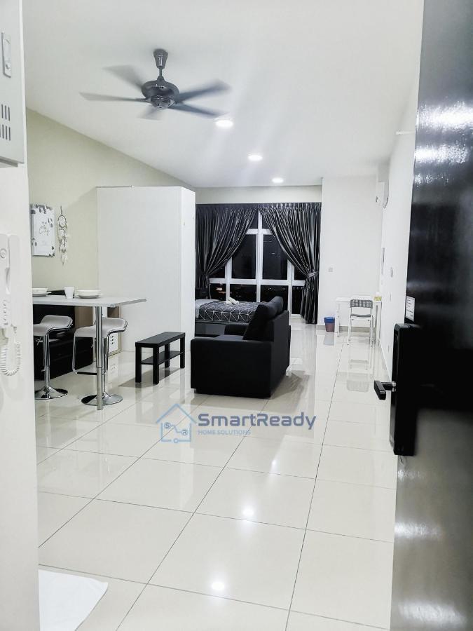 Twin Galaxy Suites By Sr Home ยะโฮร์บาห์รู ภายนอก รูปภาพ