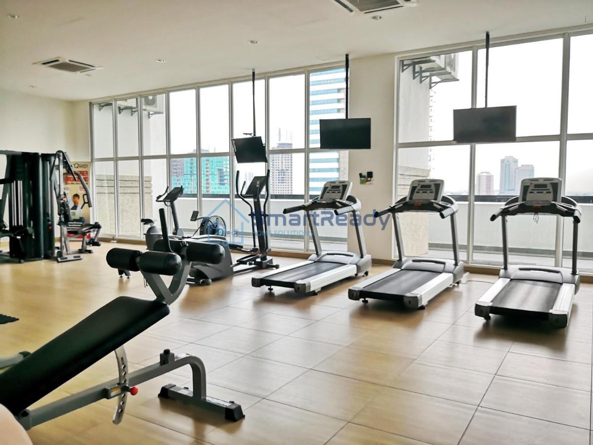 Twin Galaxy Suites By Sr Home ยะโฮร์บาห์รู ภายนอก รูปภาพ